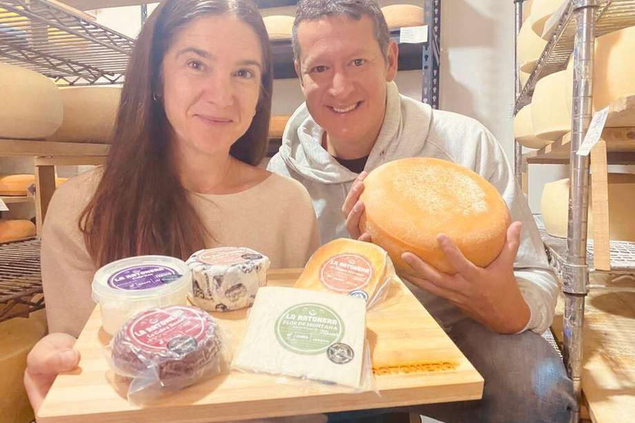 Jessica Zangen y Juan Dennis, los emprendedores detrás de La Ratonera, una idea de negocio gastronómica inspirada en el queso.