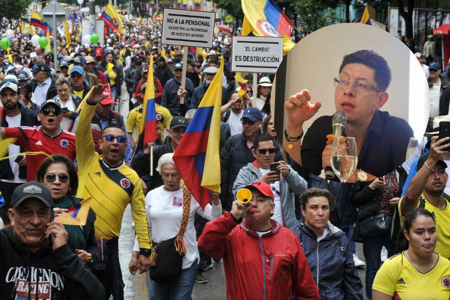 José Daniel Rojas Medellín, presidente de la Sociedad de Activos Especiales (SAE), fue denunciado por intervenir en política tras sus comentarios de las marchas del 21 de abril.