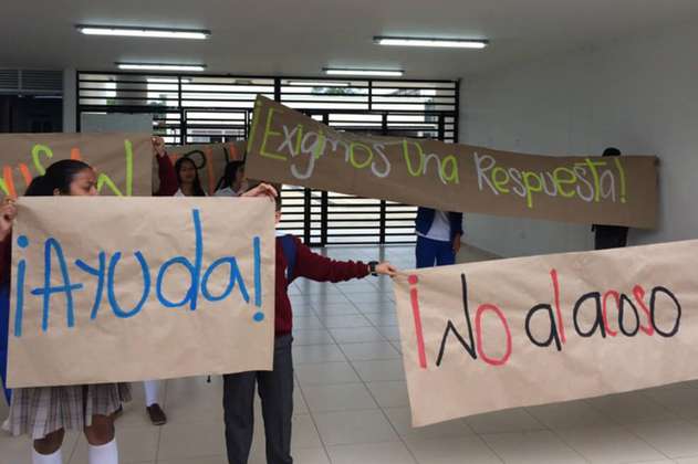 Protestas de estudiantes por presuntos casos de acoso sexual en colegio de Cauca