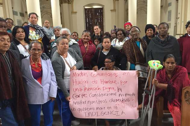 Madres comunitarias inician huelga de hambre en la Catedral Primada en reclamo por su pensión
