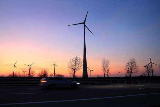 "Los agentes del Mercado de Energía Mayorista estarán obligados a que entre el 8 el 10% de sus compras de energía provengan de fuentes no convencionales de energía renovable", dice la norma.