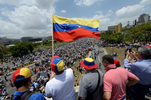 Venezuela decide liberar a 80 opositores