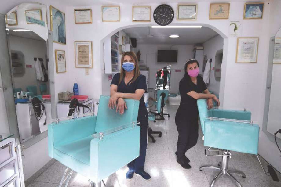 En 1992, Marta Zoraida Leguizamón montó la peluquería Cosmetología Zoraida, en el barrio Marco Fidel Suárez, en Bogotá.