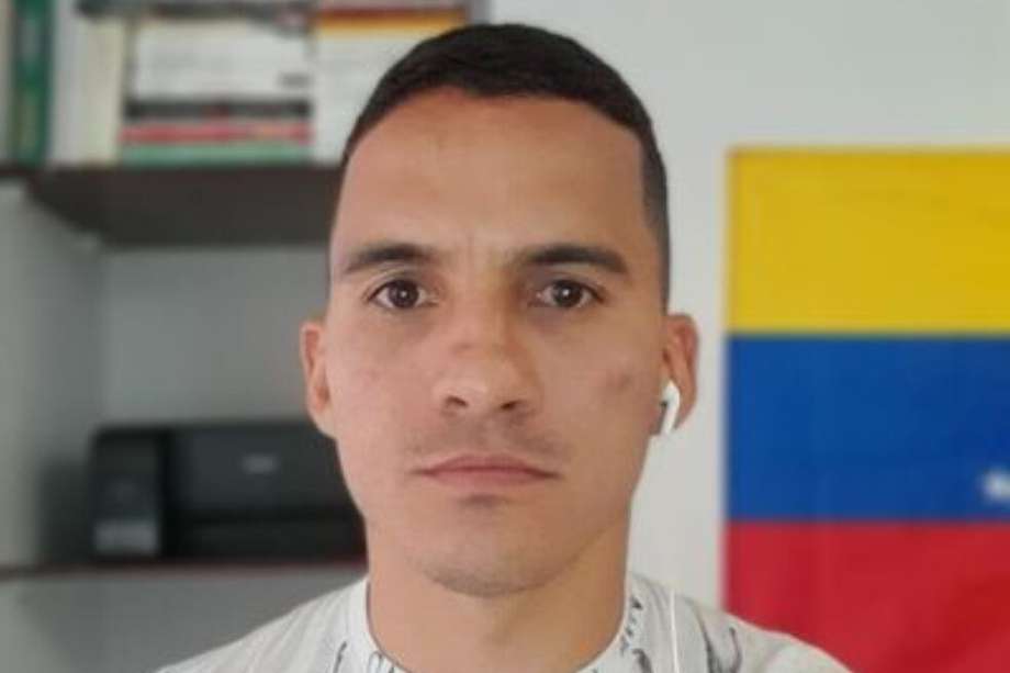 El secuestro de Ronald Ojeda se confirmó el 21 de febrero, cuando el exmilitar venezolano fue sacado de madrugada de su casa en Santiago de Chile, en ropa interior, por personas que simularon ser policías.