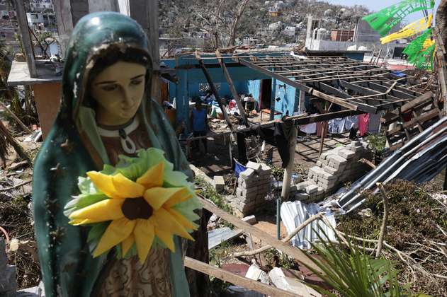 Saqueos, desespero y devastación: la dura vida en Acapulco luego del huracán