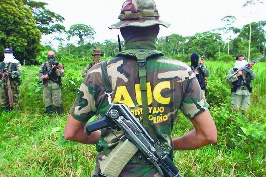 Imagen de referencia de las Autodefensas Unidas de Colombia (Auc), grupo paramilitar que lideraron los hermanos Castaño durante los años noventa y principios de los 2000./ Archivo El Espectador.