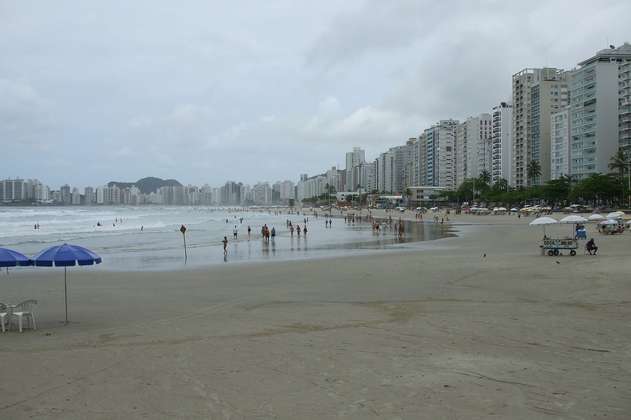 Tiroteo en playa de Brasil deja un muerto y un herido