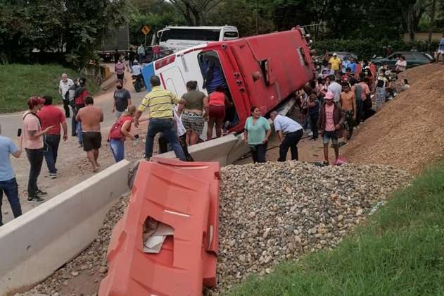 Grave accidente de tránsito en Melgar deja más de 20 heridos