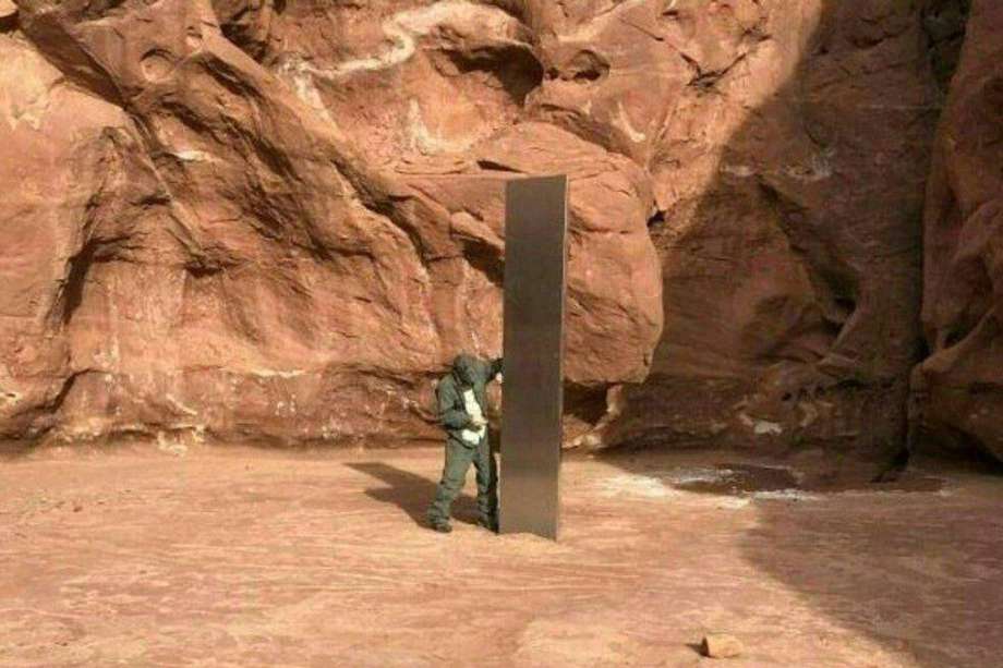 El monolito, de 3,5 metros de altura, fue encontrado en el desierto de Utah.