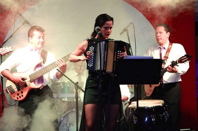 Con concierto de acordeoneras se celebrará cumpleaños de Bogotá