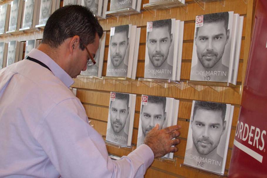 Ricky Martin lanza libro sobre su homosexualidad