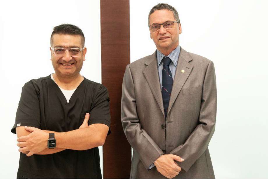 Doctor Felipe Daza, médico deportólogo y doctor Elías Cardona, director médico del Instituto Nacional de Osteporosis.