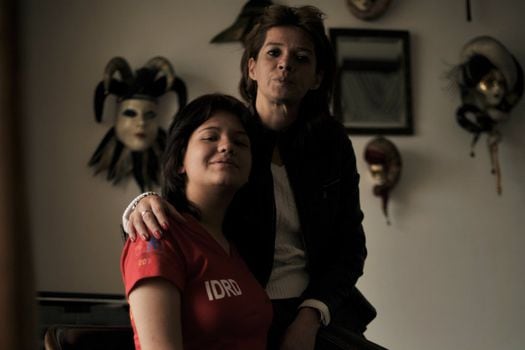 Yadira Perdomo y su mamá, Ángela Altamiranda, esperan que la justicia por fin se pronuncie sobre su caso. / Andrés Torres