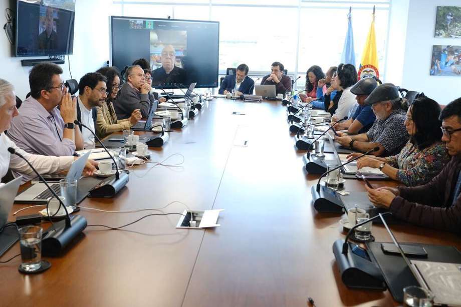 Las delegaciones del Gobierno y la guerrilla del ELN empezaron la fase de alistamiento el pasado 20 de junio.