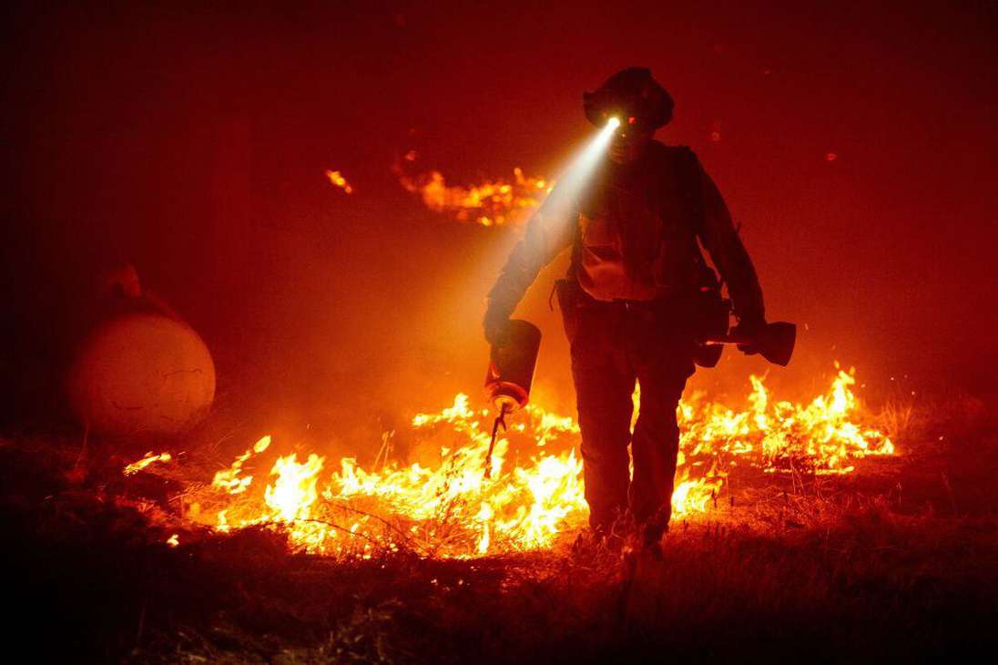 Los incendios forestales en California han quemado un récord de más de 800.000 hectáreas en lo que va de año.