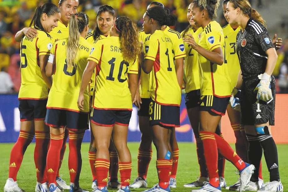 La selección de Colombia Femenina juega la W Revelations Cup como preparación para el Mundial.