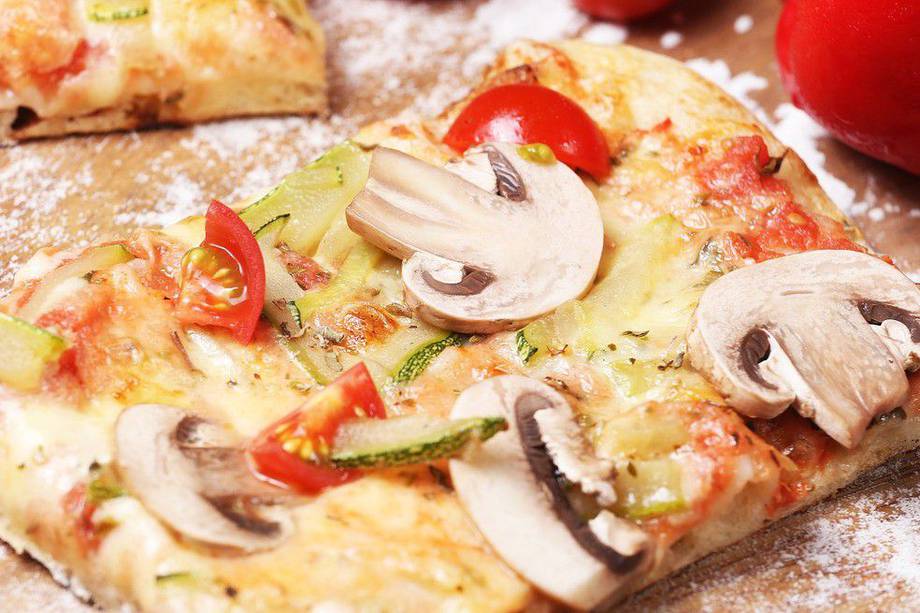 Con estas cuatro recetas con champiñones podrás preparar pizza, ceviche y mucho más.