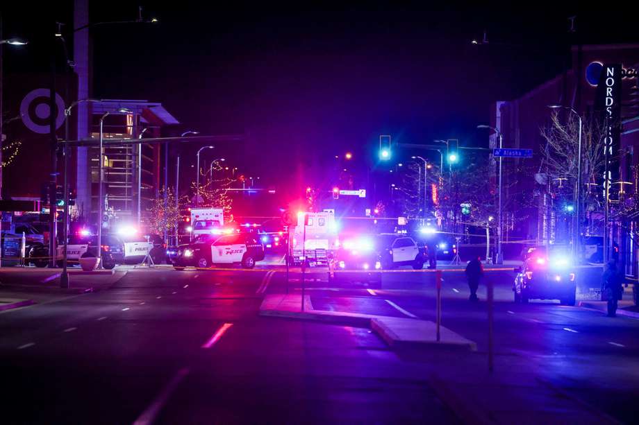 El ataque comenzó el lunes por la tarde y se registraron disparos en al menos cuatro lugares de las ciudades de Denver y Lakewood.