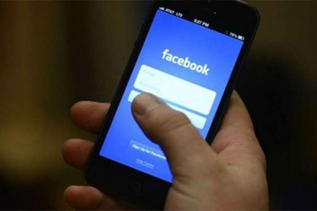 Facebook lucha contra regulador británico por compra de Giphy 
