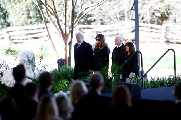 Cerca de dos mil personas asistieron al funeral del pastor Billy Graham en EE.UU.