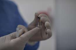 Estados Unidos aprueba vacuna covid-19 para niños y niñas a partir de los 6 meses