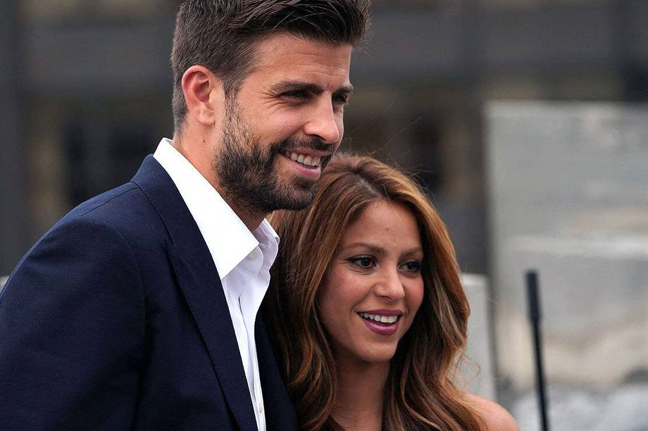 Shakira se habría enterado de que Piqué tenía contacto con su ex novia