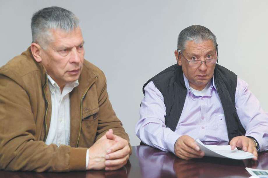 Luis Alirio y Uriel Mora Urrea, propietarios supermercados Merkandrea. Foto Óscar Pérez