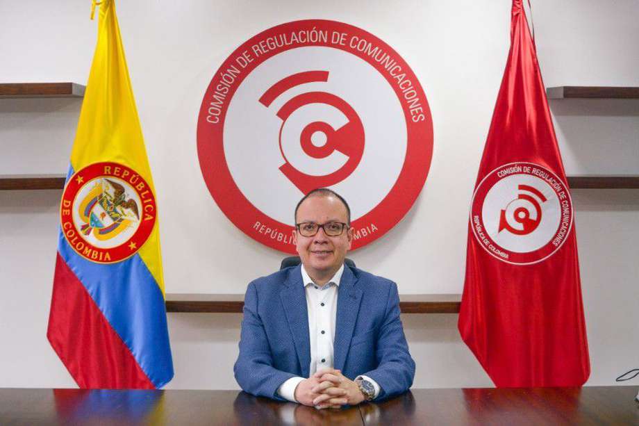 En 2016, Martínez fue nombrado Alto Consejero Distrital de TIC de la Alcaldía de Bogotá.