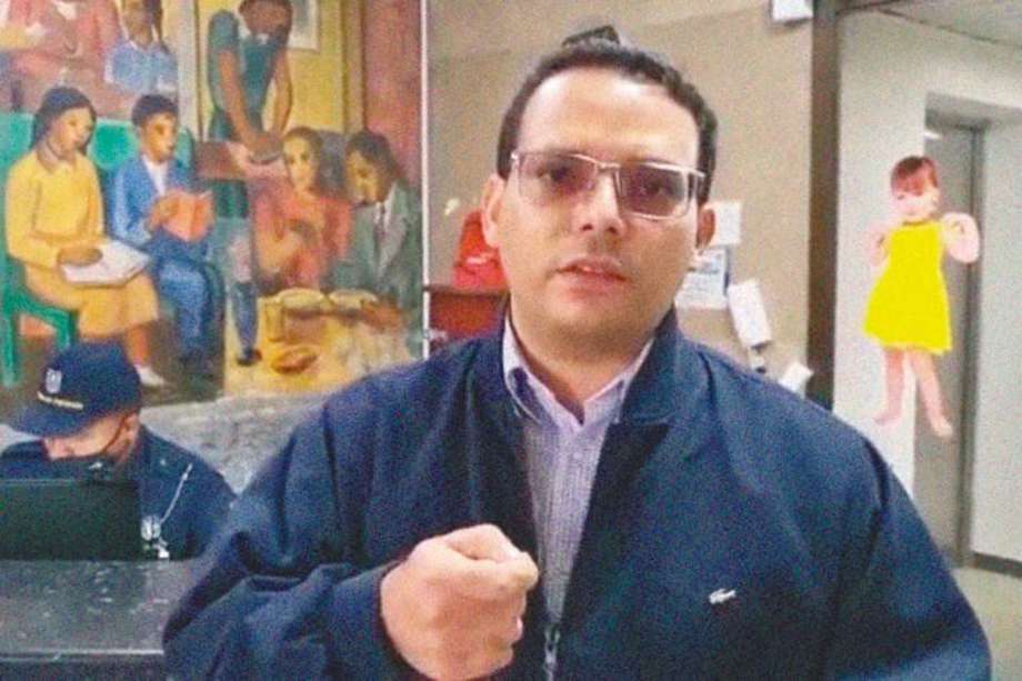 Manuel Raad Berrío se entregó en las instalaciones de la Fiscalía en Bogotá.  / Archivo particular