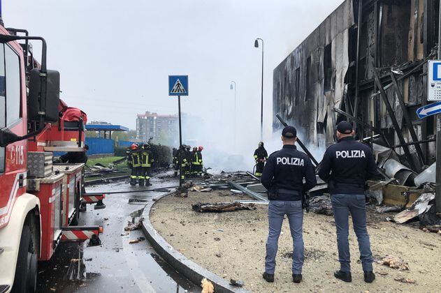 Accidente de avión deja ocho personas muertas en Italia