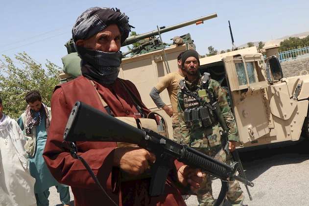 Los talibanes continúan tomándose Afganistán; esto es lo que necesita saber
