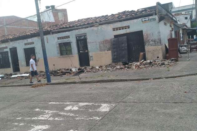 Una mujer muerta, caída de techos y agrietamientos dejó el temblor en Ansermanuevo