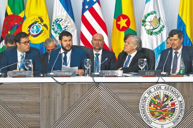 Lo que dejó la cumbre de la OEA en Medellín en el aire
