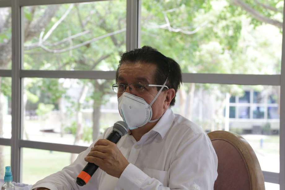 El ministro Fernando Ruiz consideró que las marchas fueron las causantes de la prolongación del tercer pico. 