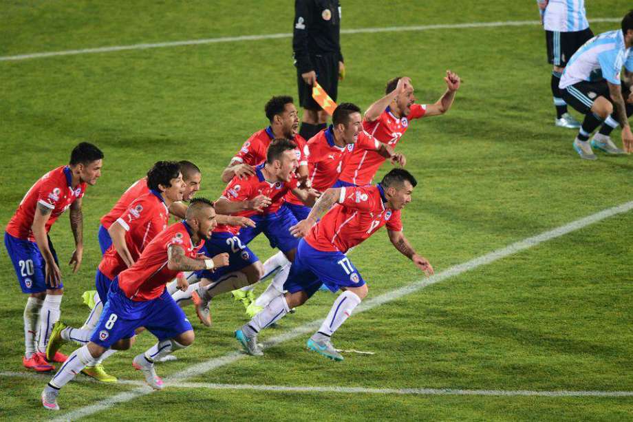 Los jugadores de la selección de Chile celebran la conquista del título de la Copa América. / EFE