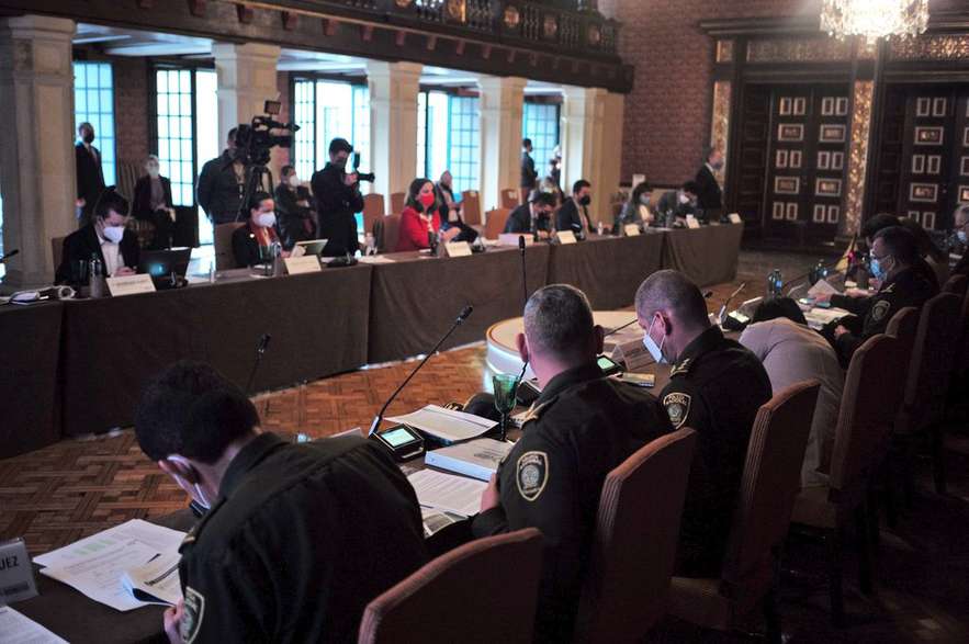 La CIDH se reunió en Bogotá con el ministro de Defensa y el director de Policía Nacional y agradeció el espacio y las informaciones recibidas, que serán analizadas de acuerdo con los estándares interamericanos de derechos humanos.