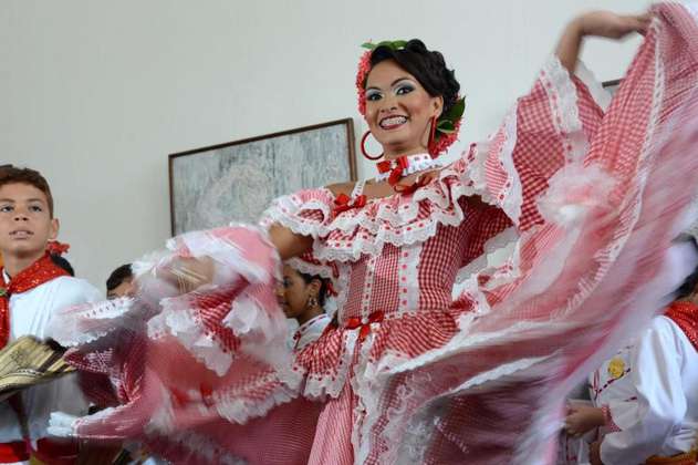 Luto en Barranquilla tras muerte de Yanina Reales, exreina del Carnaval de la 44