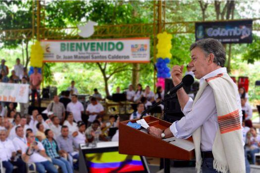 El presidente Santos dijo que es la última oportunidad para dejar las armas.