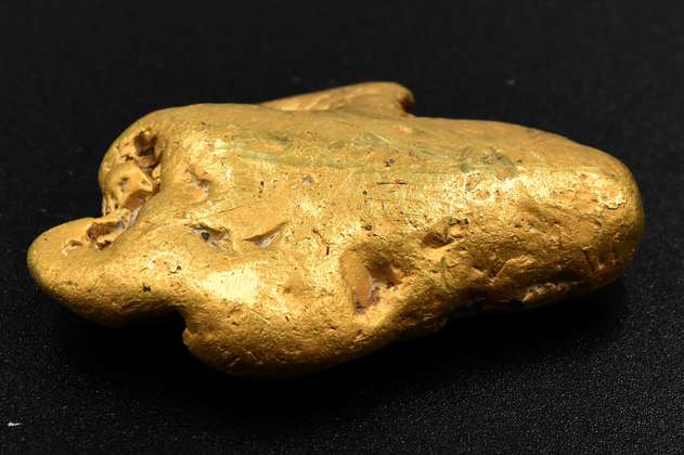 Con detector de metales defectuoso hallaron el grano de oro más grande de Inglaterra