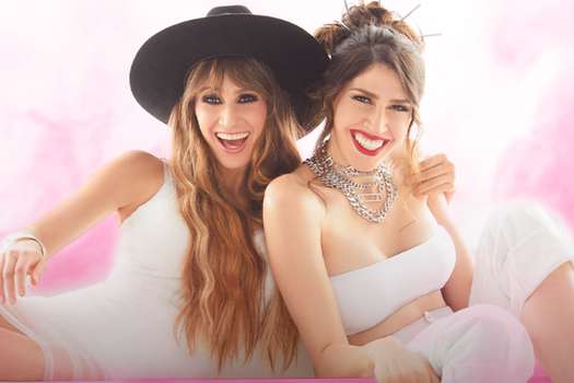 Hanna & Ashley cantantes mexicanas. 