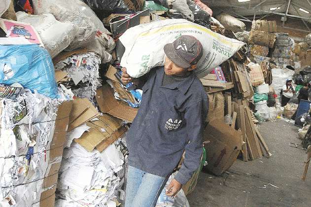 Recicladores en Bogotá: a cobrar a través de asociación