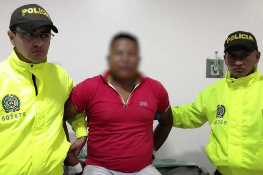 El hombre tuvo que ser trasladado a la Clínica Putumayo, luego de que resultara herido intentando huir cuando iba a ser capturado. / Cortesía Policía Nacional