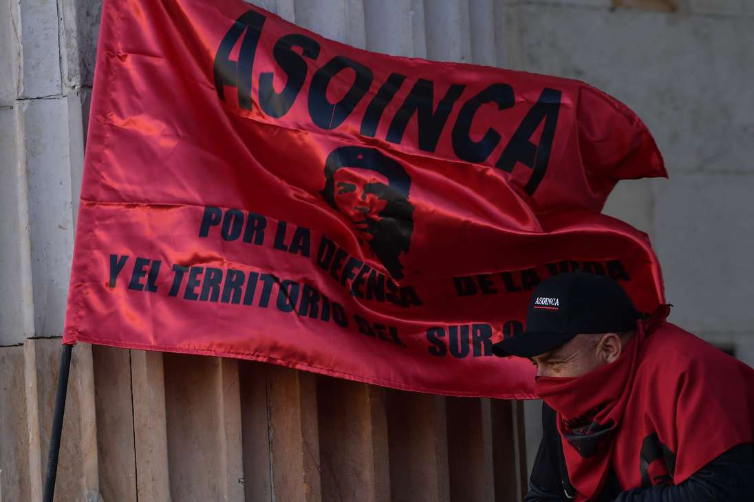 Sindicato de educadores del Cauca intentó ingresar a la fuerza al Congreso