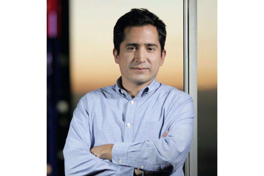 Carlos Cortés fue periodista de la Silla Vacía, creador del videoblog La Mesa de Centro y fundador del centro de internet y sociedad Linterna Verde.