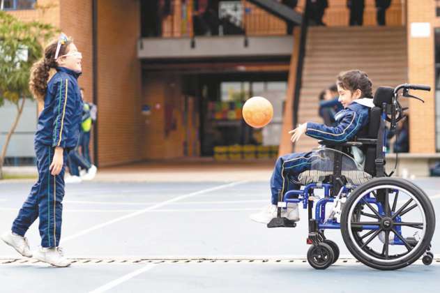 La virtualidad no es tan fácil para los niños con discapacidad en Bogotá