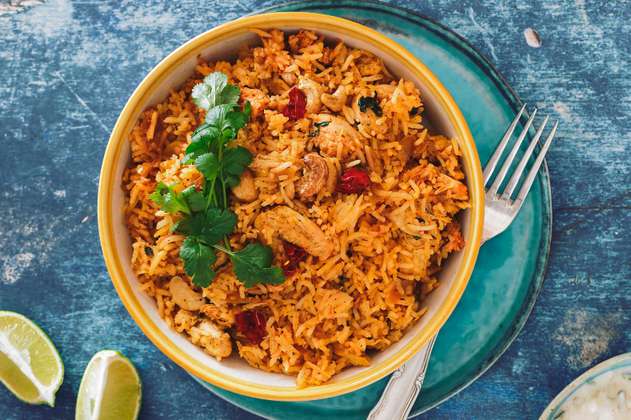 Delicioso arroz con pollo: una receta colombiana para disfrutar en familia