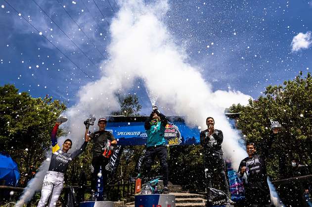 Un francés se coronó como el ganador de Red Bull Monserrate Cerro Abajo 2021