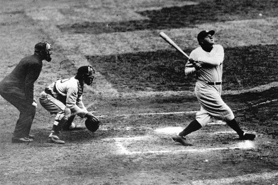 Babe Ruth (derecha) jugó 14 temporadas para los Yankees de Nueva York entre 1920 y 1934.