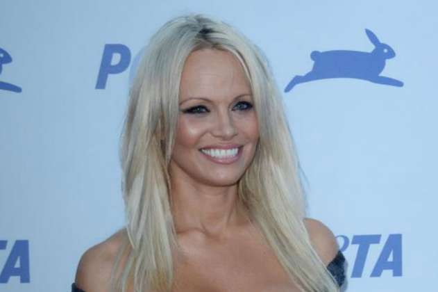 Pamela Anderson lideró una protesta antitaurina en Francia
