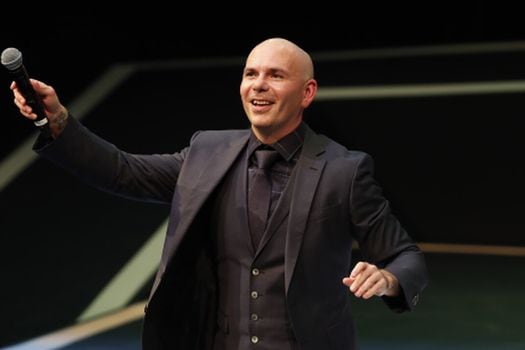 Pitbull manifestó que diseñó los dos espectáculos digitales para "relajarnos" en esta época.